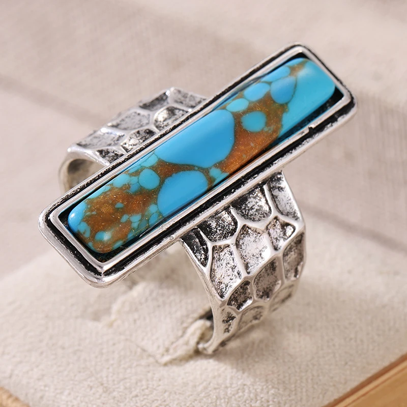 Bohemian Style Inlay Synthetic Turquoise Ring For Women Hammer Patterned Wide Edge Ring Vintage Personality Jewelry