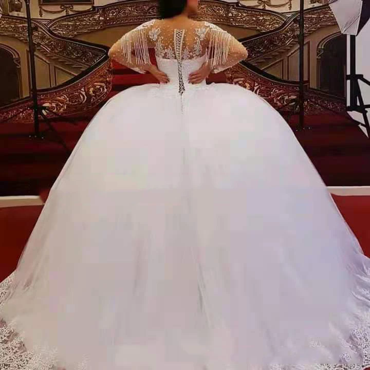 Abiti da sposa personalizzati con abito da ballo alla moda Abiti da sposa con maniche lunghe da donna Appliques Perle Nappa Abiti da sposa Vestido De Noiva formale