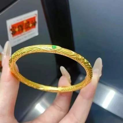 

Couple's 24K Gold Yin-Yang Bracelet, AU999 | Zircon-accented circle edges, glamorous statement of opulent symmetry.