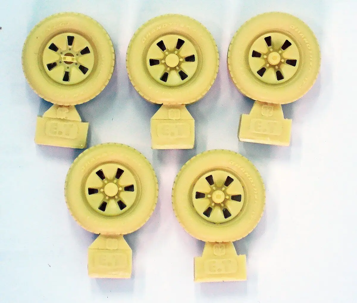 

1/35 ET Models - ER35-031 Technical Pickup Truck Resin Wheels (4 pcs)