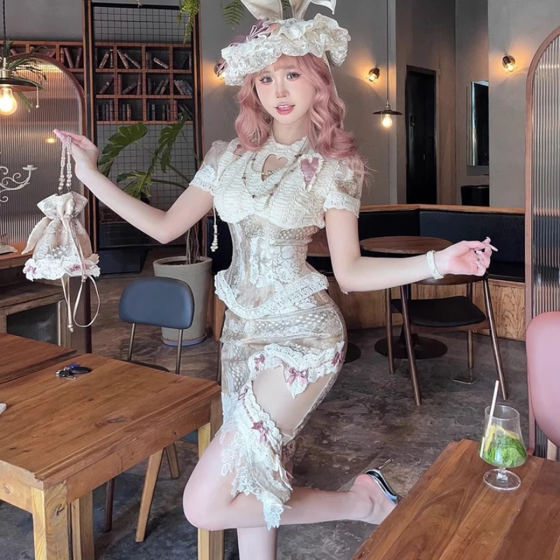 جديد مقوس دانتيل غير النظامية التطريز الطباعة المرأة تنورة قصيرة الأصلي خمر تصميم مزاجه أنيقة نصف التنانير السيدات