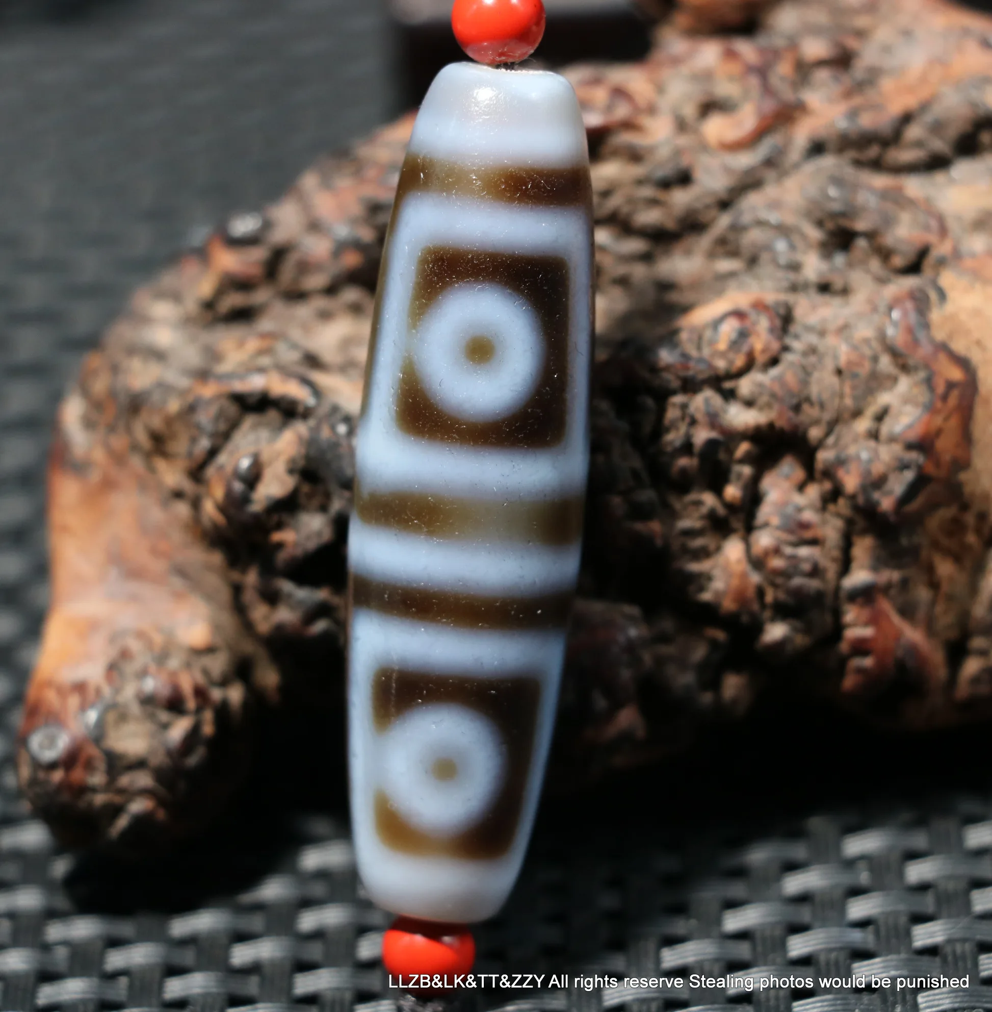 

Treasure Magic Energy Tibetan Old Oily Agate Patina Fold Line 4 Eyed dZi Bead Pendant FR LZK Talisman Lkbrother