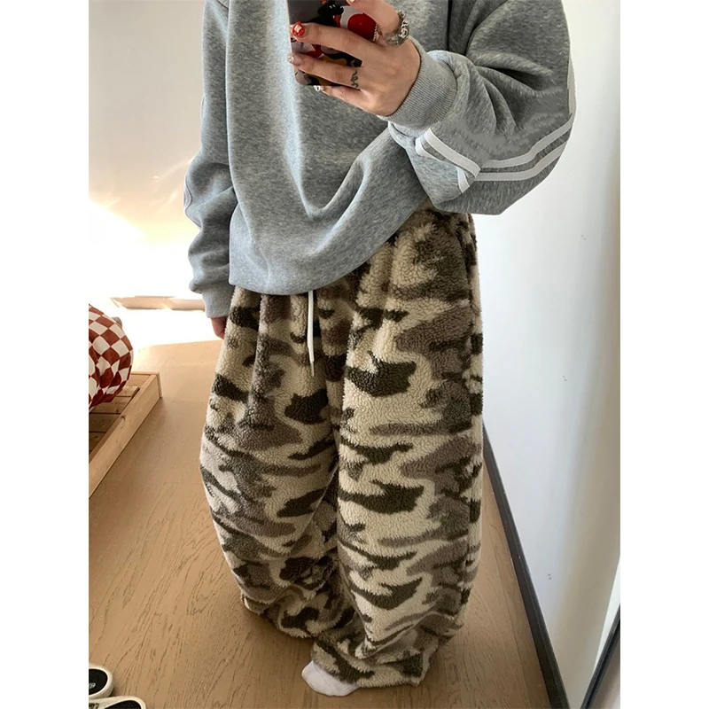 

MEXZT Y2K камуфляжные спортивные штаны женские флисовые мешковатые брюки-карго Harajuku уличная одежда широкие брюки для бега зимние повседневные брюки новые