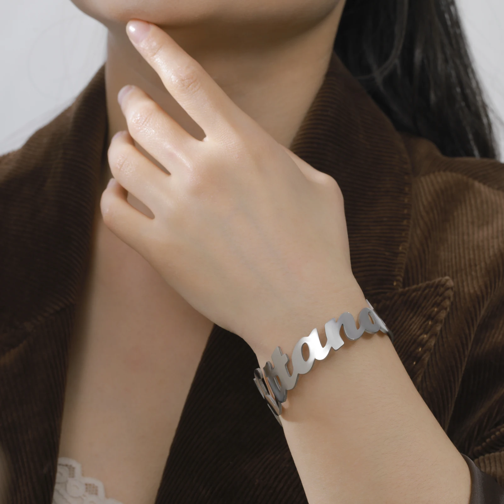 Lemegeton Personalized Name Bracelet Customized Nameplate Big Cuff Bangle Women Men Stainless Steel Jewelry Couple Family Gifts