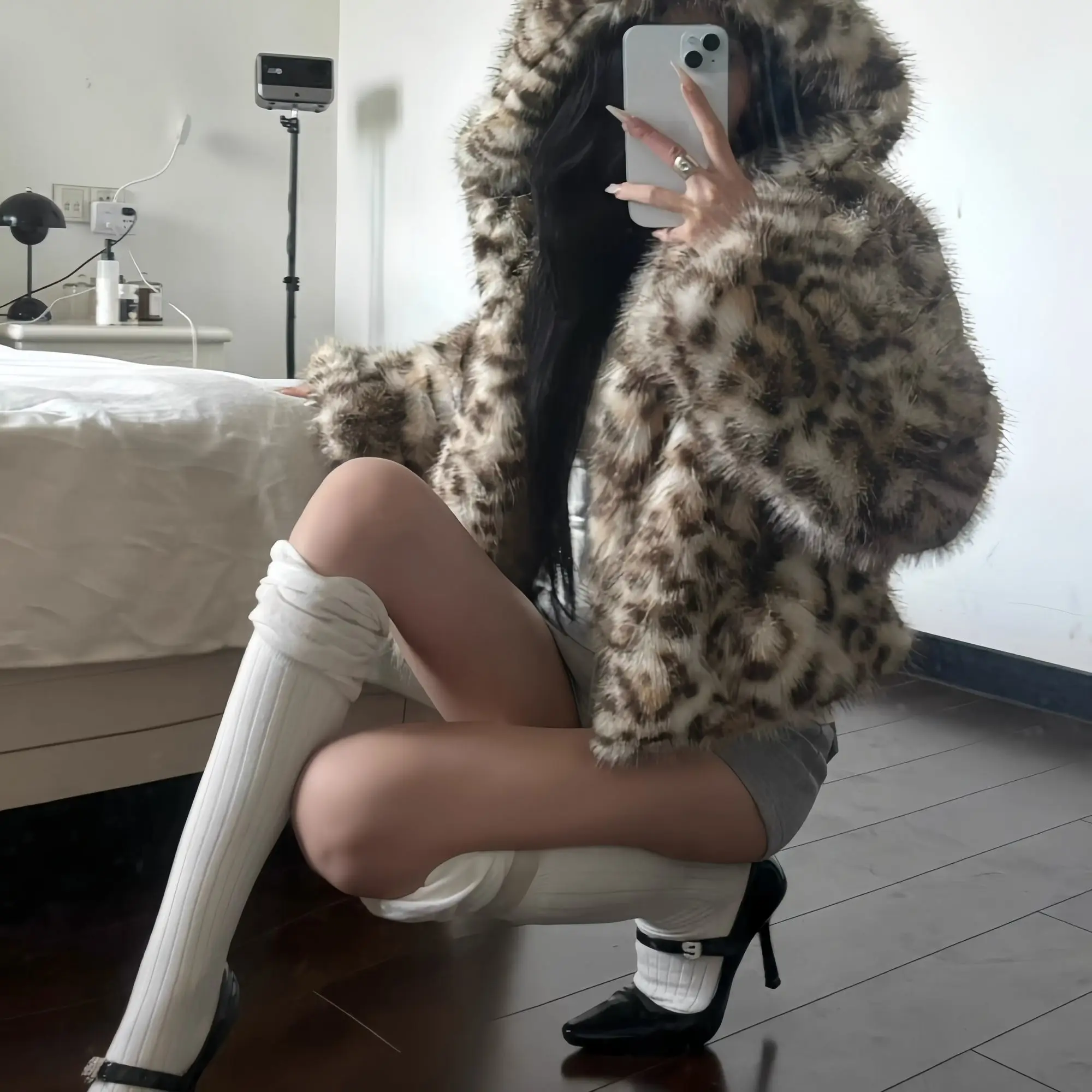 New Fur Hooded Short Jacket with Thickened Premium Insulation, Environmentally Friendly Plush and Loose Fit