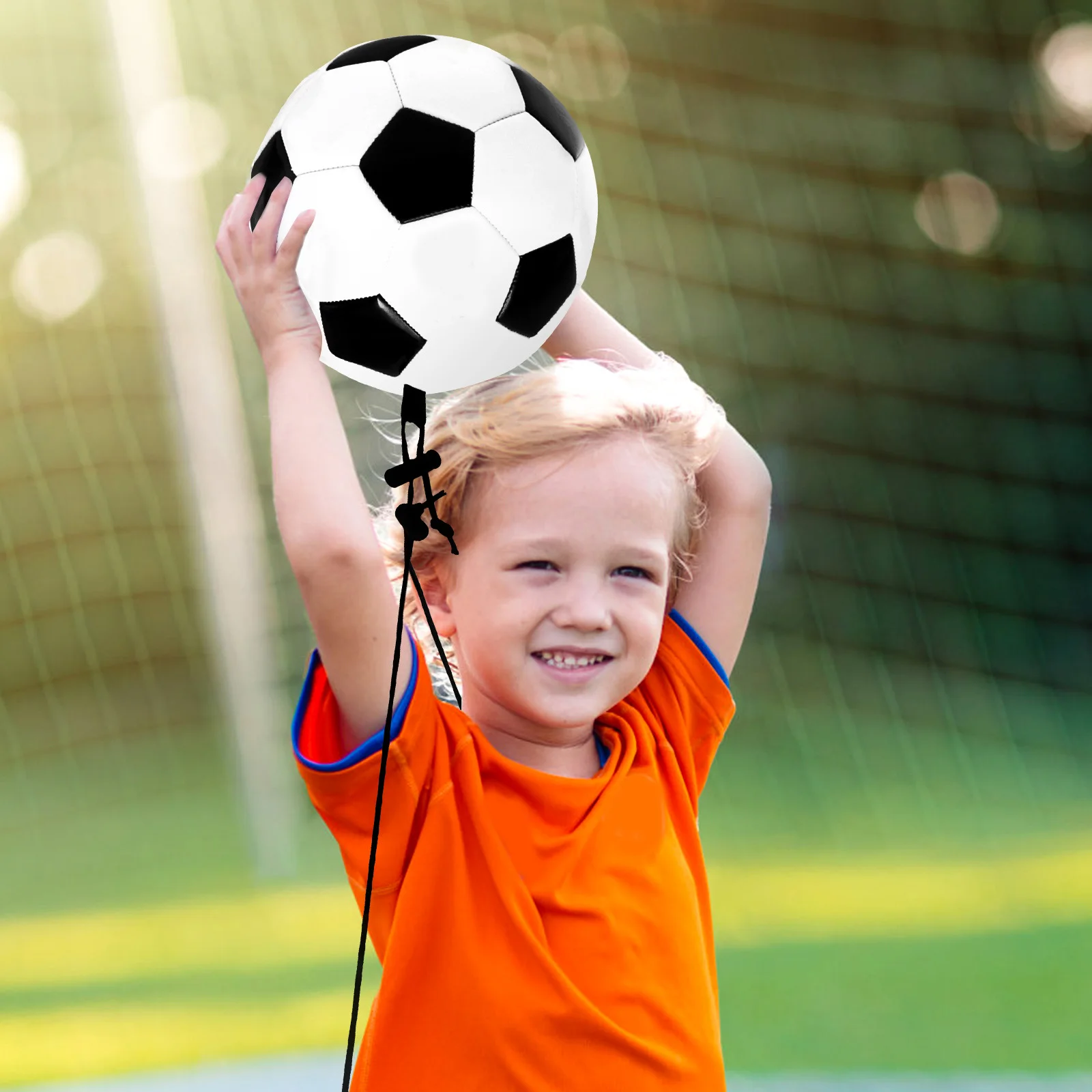 آلة تدريب كرة القدم للأطفال مع حبل للأولاد كرات القدم الناعمة