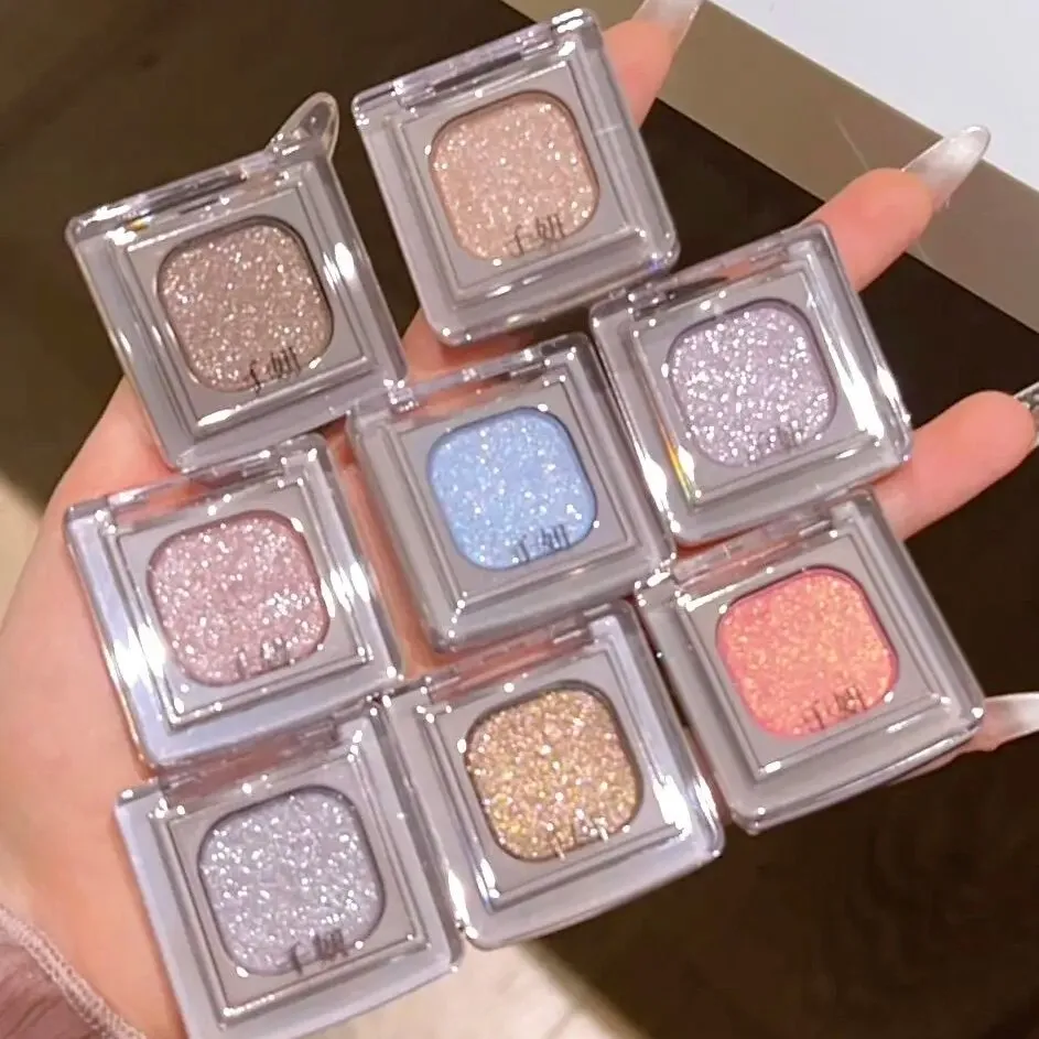 Single piece makeup! Qianyan monochrome eyeshadow disc baking color pearlescent burst blue baking powder color white aegyo sal