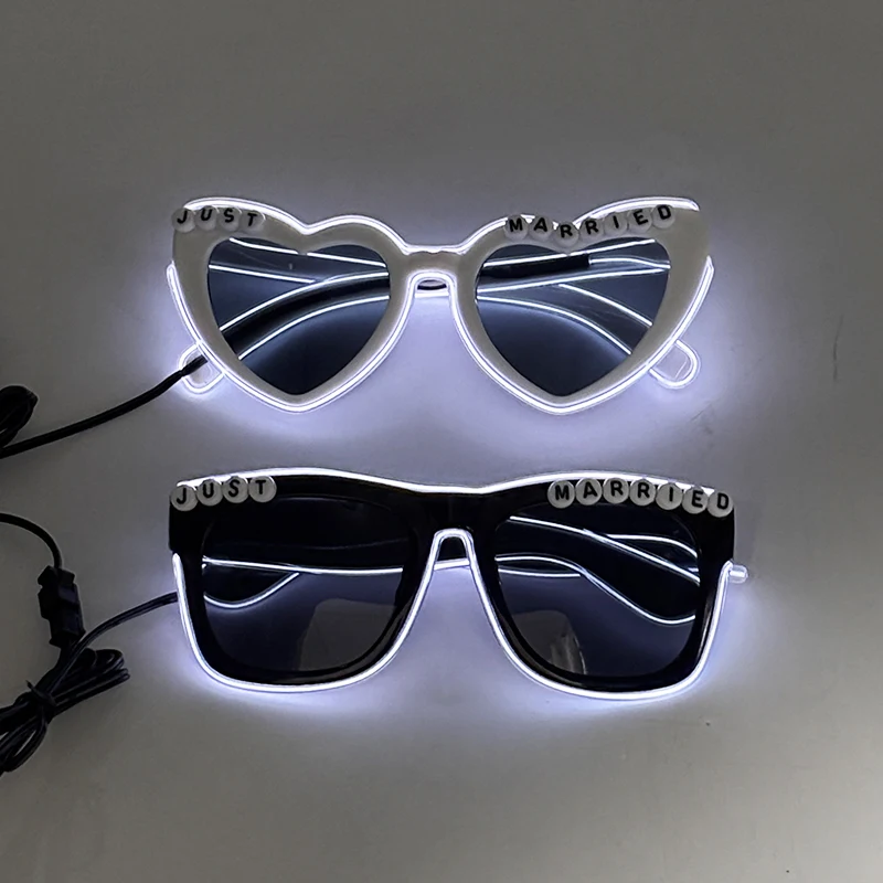 

LED Just Married Glasses Wedding Bride To Be Surprise Gift Couple Glasses Souvenirs Glowing Heart Glasses Married Sunglasses