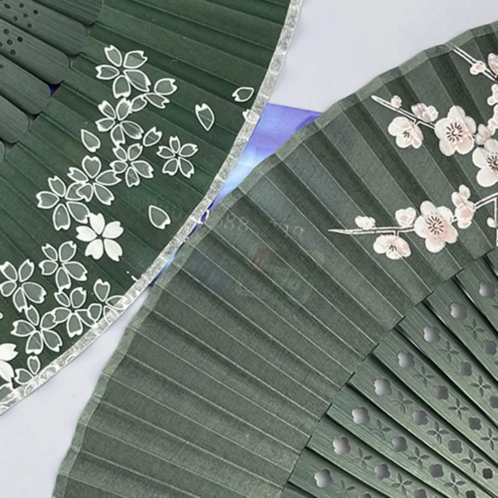 Portable Classical Carved Bamboo Folding Fan Flower Chinese Style Tassel Folding Fan Elegant Photo Prop Handheld Fan Dance Prop