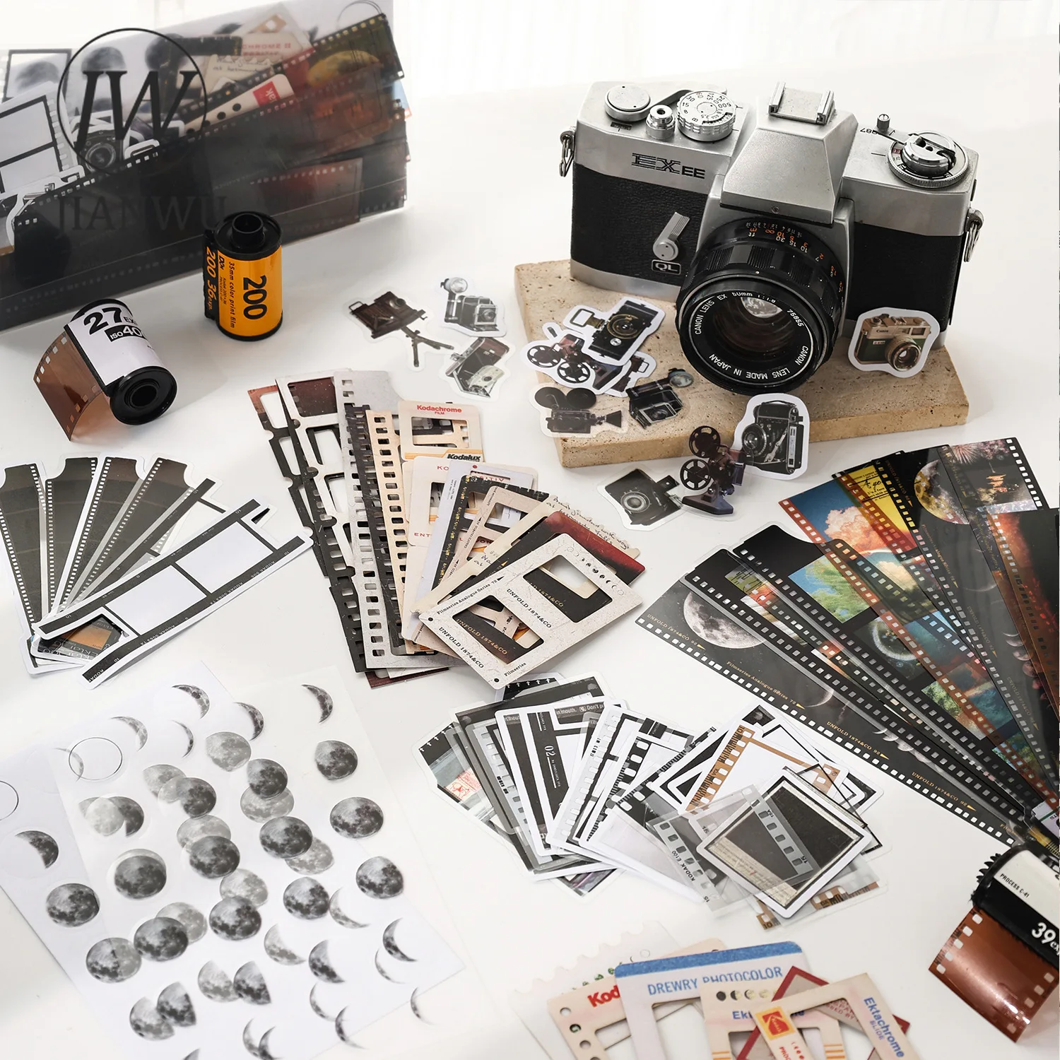 JIANWU Vintage Movie Film Border Landscape Collage Scrapbooking Material Package Creative DIY Junk Journal Stationery