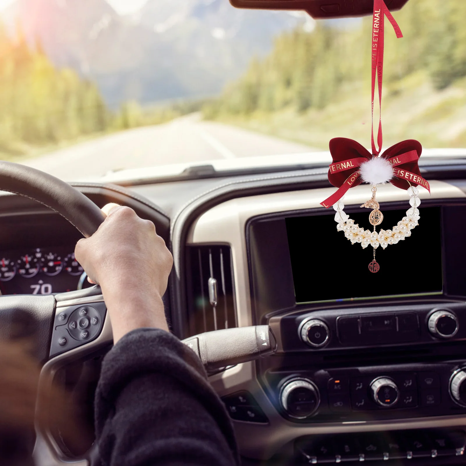 

Crystal nament Rear Crystal Car Accessories View Mirror Decoration Bells Bow Charm Car Accessories Women
