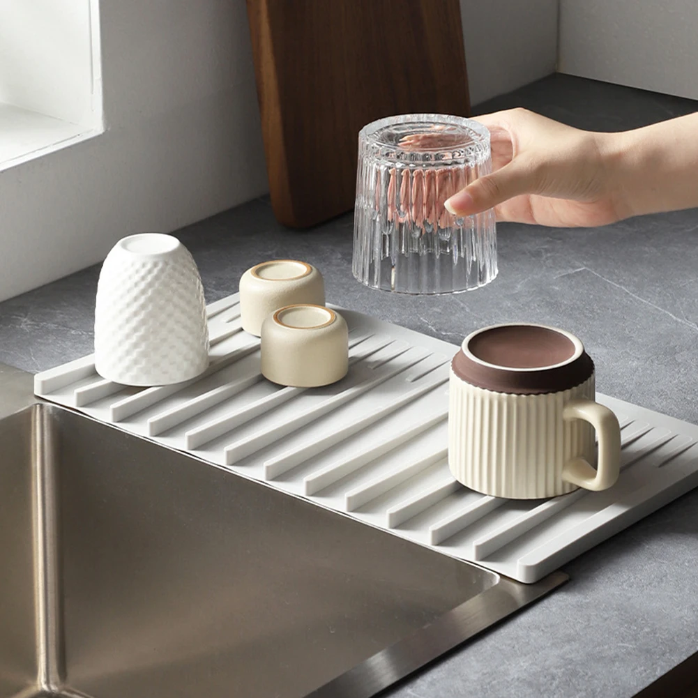 Sloped Board Silicone Tray Rapid Self-Draining Design For Bathroom Vanity