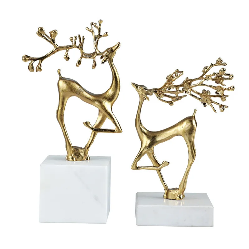 European Metal Moose Ornament with Marble Base Gold Animal Sculpture Decorative Piece for Living Room TV Cabinet or Bar Cabinet