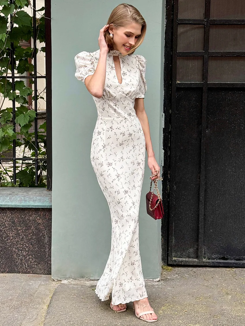 

Women's High-End Floral Dress Spring Summer 2026 Deep V-Neck Long Elegant Temperament Fashionable Gown for Ladies