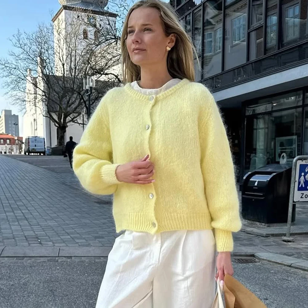 Tuularose Women Autumn Knitted Cardigan Fashion Solid Casual Button Knit Top Basic Office Lady Streetwear 2025 New Women Sweater