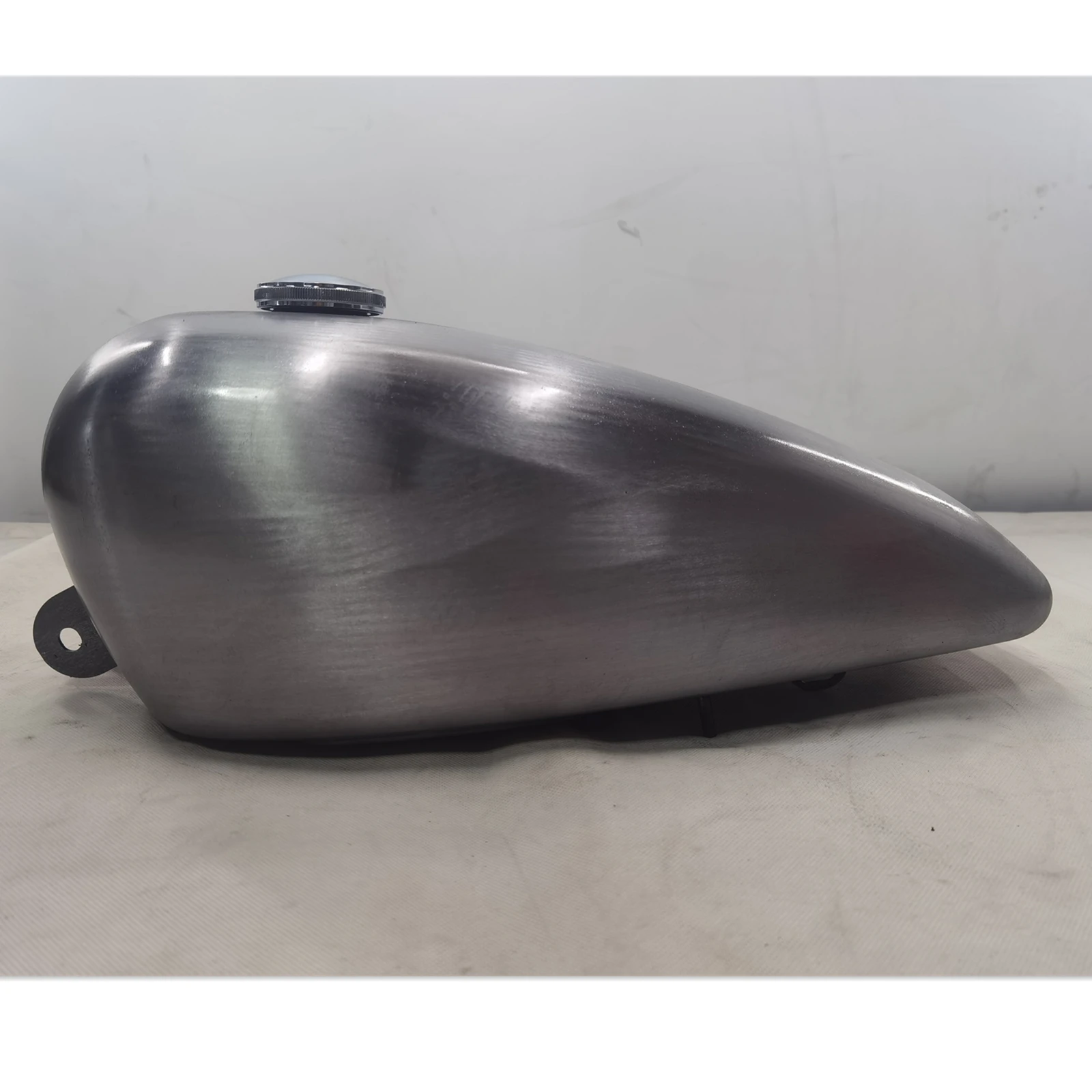 For HARLEY SPORTSTER XL1200 883 1995-2003 Motorcycle Petrol Gas Fuel Tank 10 L image 2