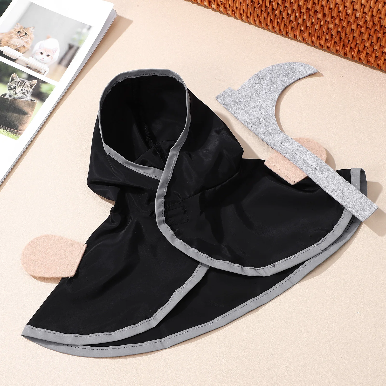 

1pcs Pet Cloak For Halloween Unique Design Polyester Cat Dog Costume Cape Party Cosplay Decorative Accessory Halloween Pet
