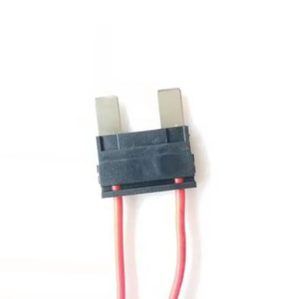 Trustworthy Fuse Holder for Automotive Electronics, M/Medium Fusing Speed, Maximum Voltage of 32V 1PCS ACC Fuse Box