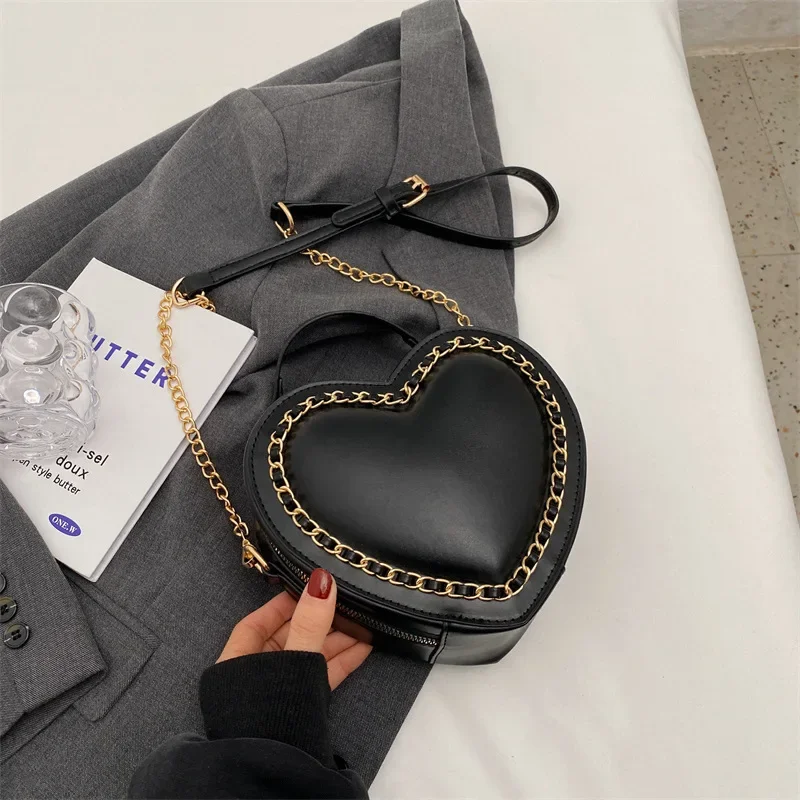 Red Bag 2023 New Fashion Heart-Shaped Hand Bag Texture Summer Versatile Chain Messenger Bag