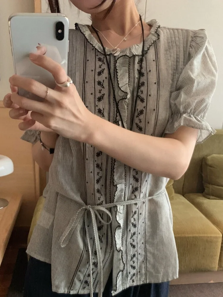 韓国風刺繍ストライプフリル襟レディースシャツ夏アンチエイジング可愛いパフスリーブトップスベルト付きおしゃれ