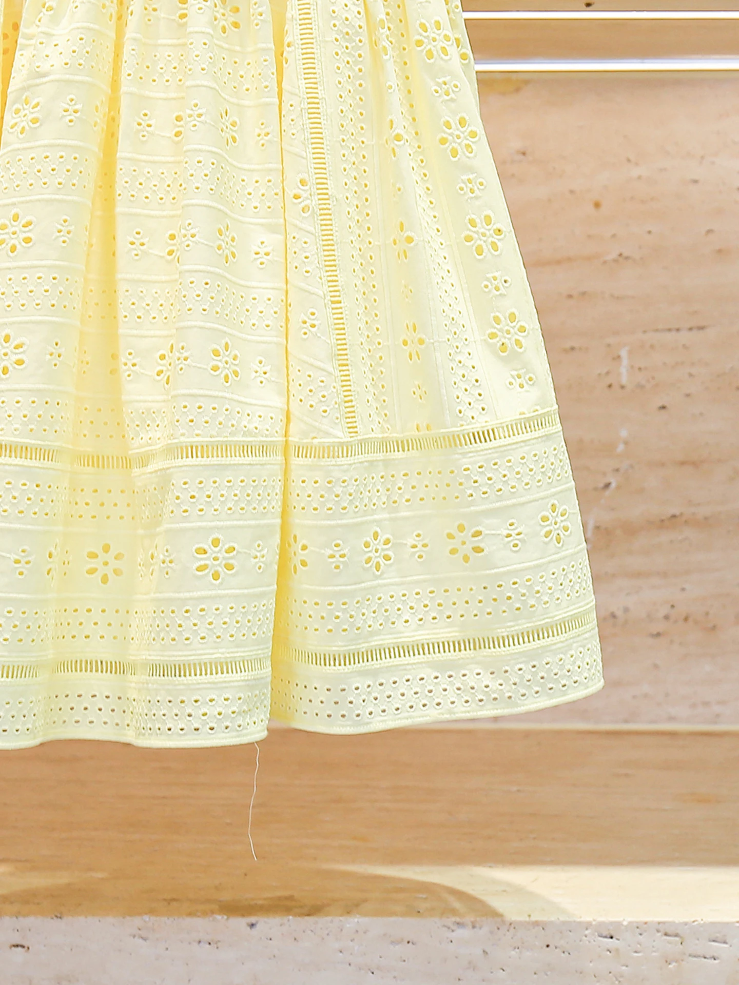 

Ele V-ne Embroidered Hollow out Knot Dr Chic Summer Faion High Waist A-line Skirt No-sve Commute Sle