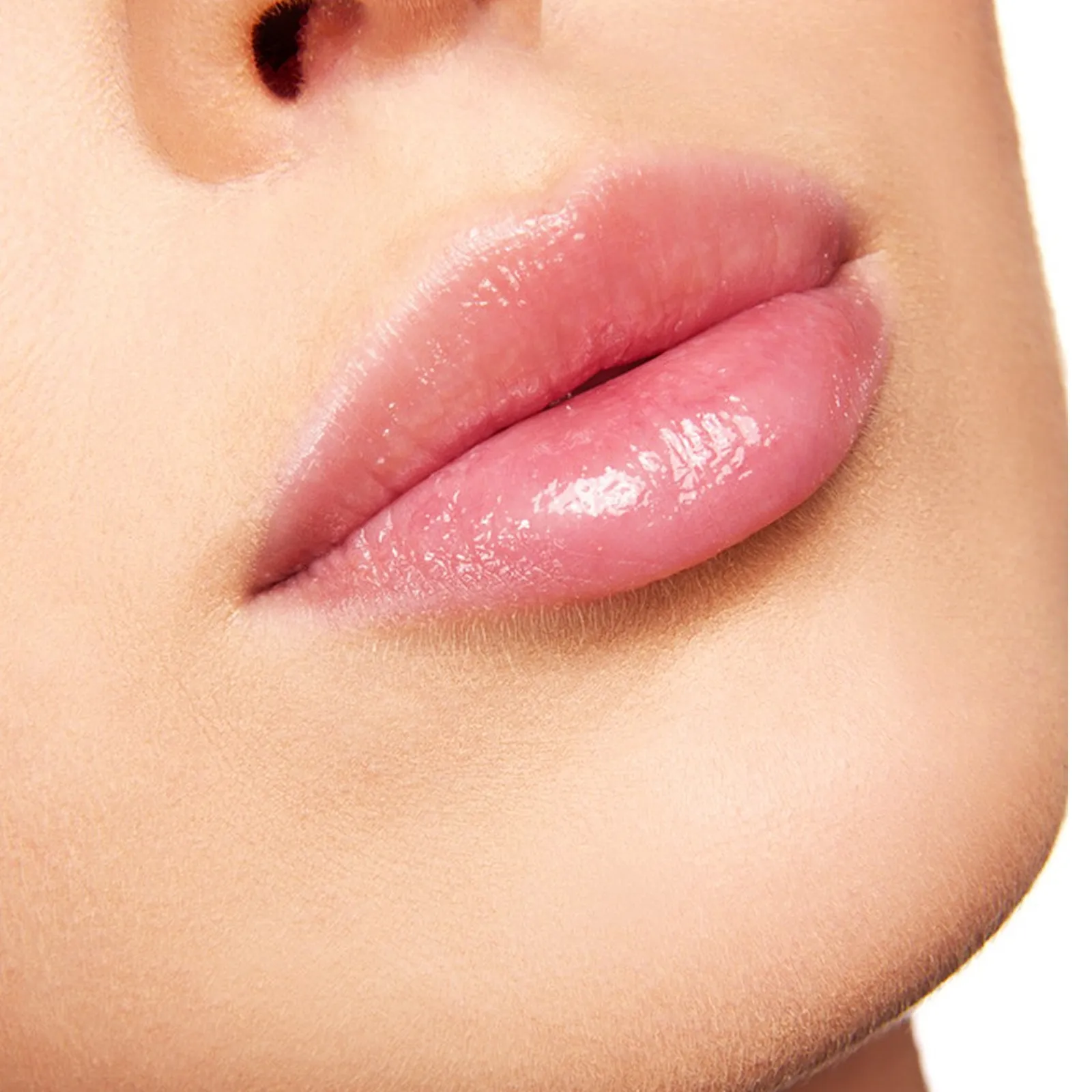 Lip Gloss for Women Vibrant Color Shiny Mirrorlike Finish Nourishing Lip Oil Glaze Compact Portable All Day Wear Cute Lipgloss