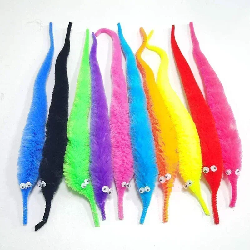 Magic Tricks Twisty Worm Magic Toys Party Favors Fuzzy Worm On A String Christmas Halloween Wizard Strange Trick Toys For Kids