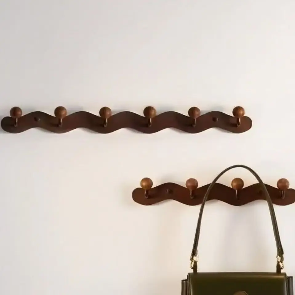 

Настенная вешалка из массива черного ореха для прихожей: крючки для шляп, сумок, одежды, пальто. Мебель для спальни.