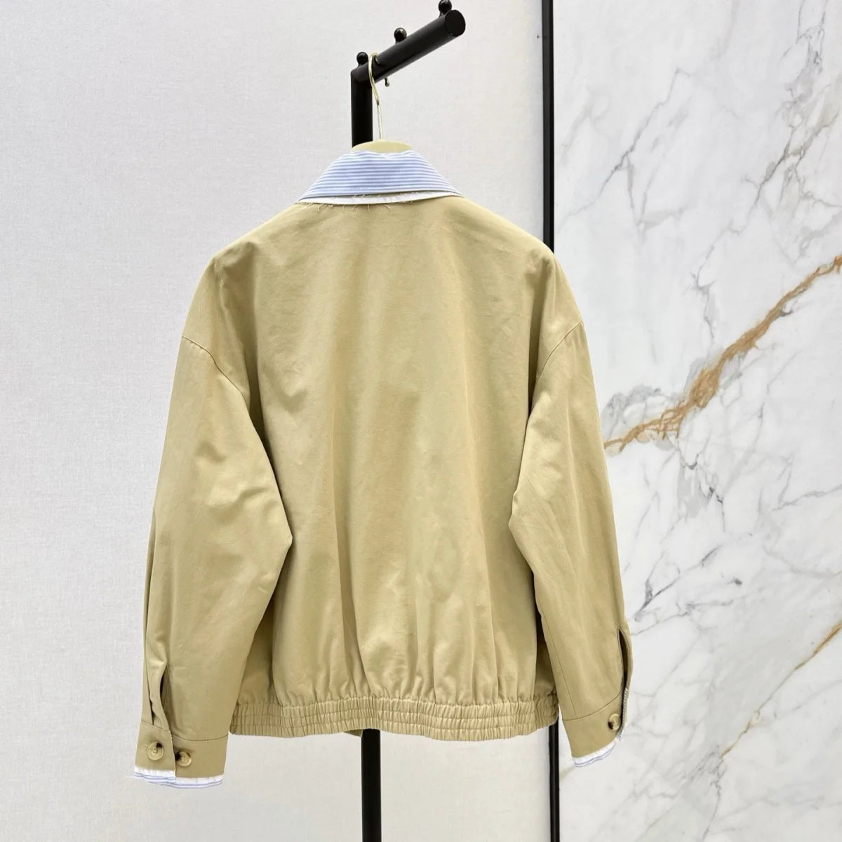 2026 high-quality women's fake two-piece striped lapel short workwear jacket--26812206