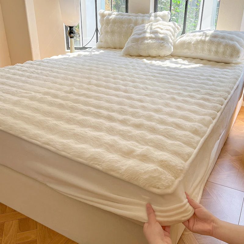 

High Quality Faxu Fur Mattress Cover Soft Plush Shaggy Elastic Fitted Sheet Solid Color Mattress Protector Antistatic Bed Cover