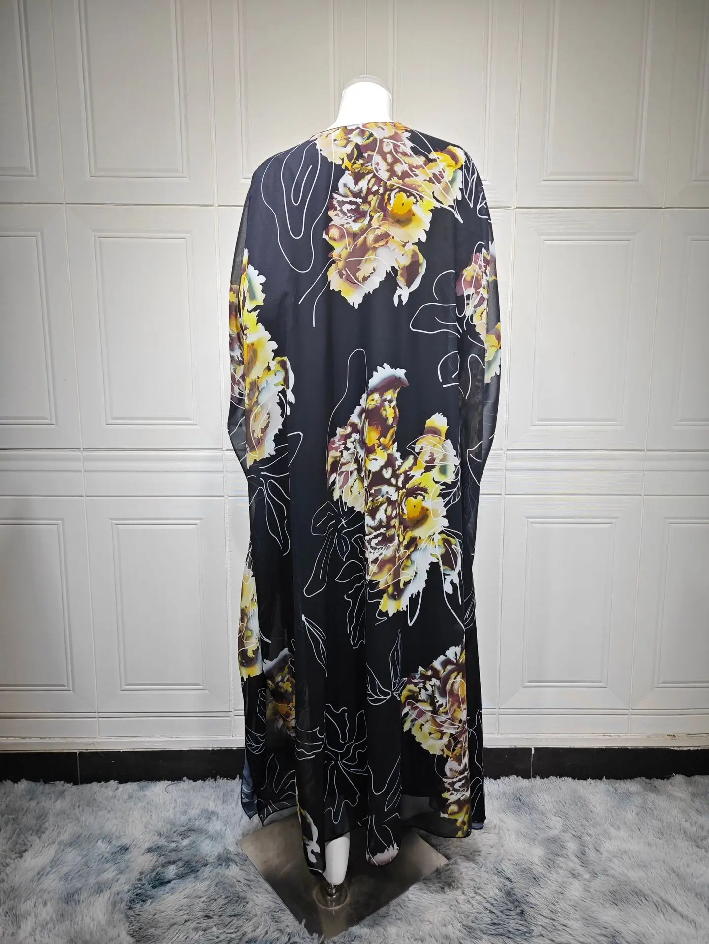 

2025 New Muslim Bat Sleeve Floral Rhinestone Chiffon Abaya Dress Eid Ramadan Dubai Arabic Kaftan Modest Evening Gown