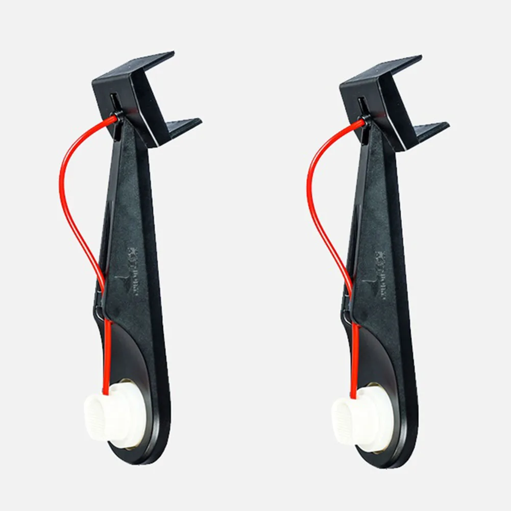 

Motorcycle Chain Oiler Multi-Function Chain Oiling Diverter Tool Motorcycle Bike Chain Cleaner Tool for Motorcycle Maintenance