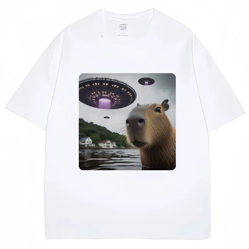 Funny Alien Selfie UFO Capybara Graphic T-Shirt Animal Lovers Men Women Tee Shirt Cozy Cotton Loose Casual T-shirts Streetwear