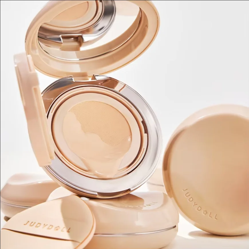 Judydoll Luchtkussen BB CC Cream Concealer Blijvende make-up Vloeibare kussen Foundation Gemengd met vette huid Volledige dekking crèmes