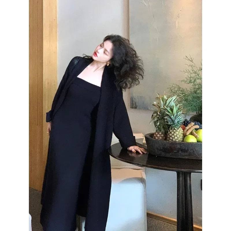 

2025 French Retro Mid-Length Knitted Dress Two-Piece Set for Women, New Autumn and Winter Elegant Coat Sweater Wool Set ZT243