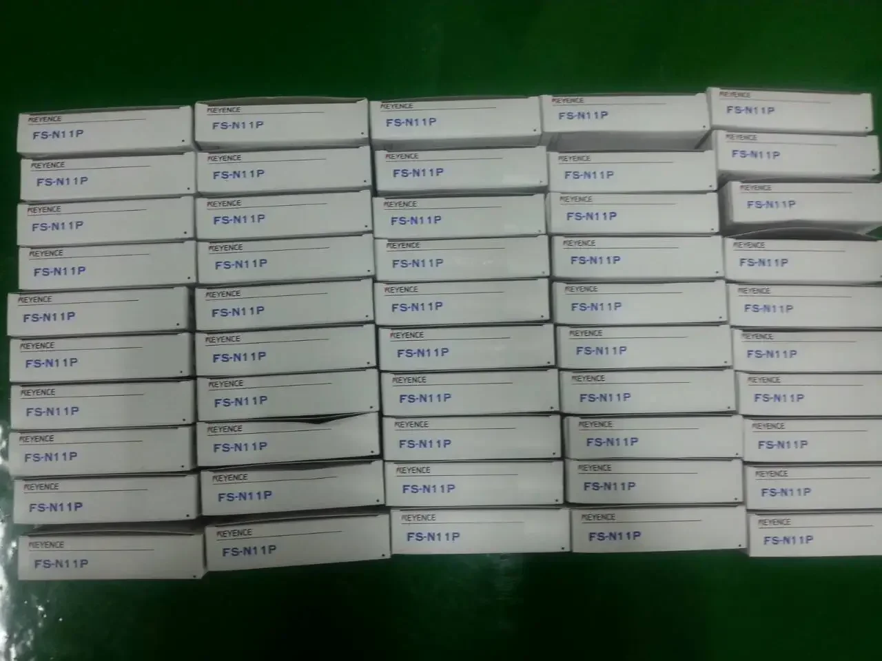 

Special offer Japan new original KEYENCE sensor: FS-N11P