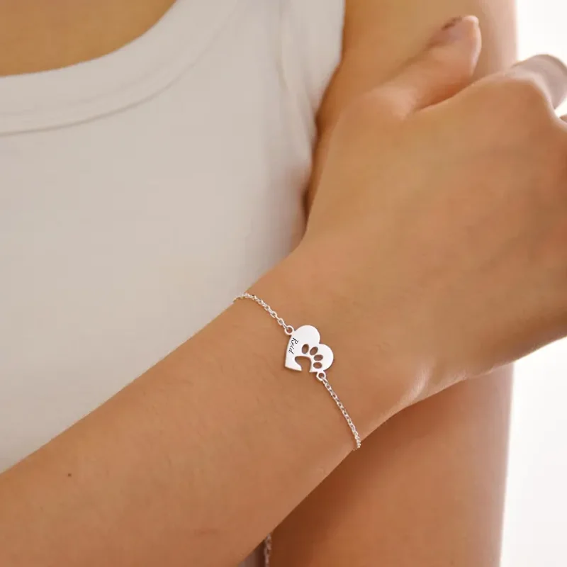 Customized Stainless Steel Dog Paw Hollow Heart Bracelet/Valentine's Day/Christmas/Birthday Gifts/Female Fashion Items