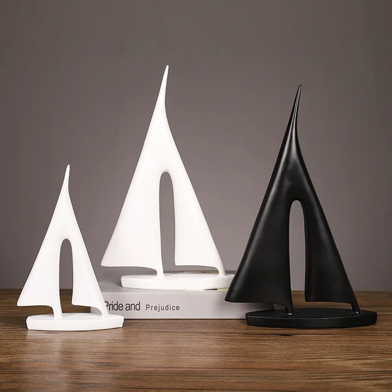 Creative resin crafts ornaments sailboat ferry triangle abstract Hollow out Golden handicraft furnishings Home Decoration