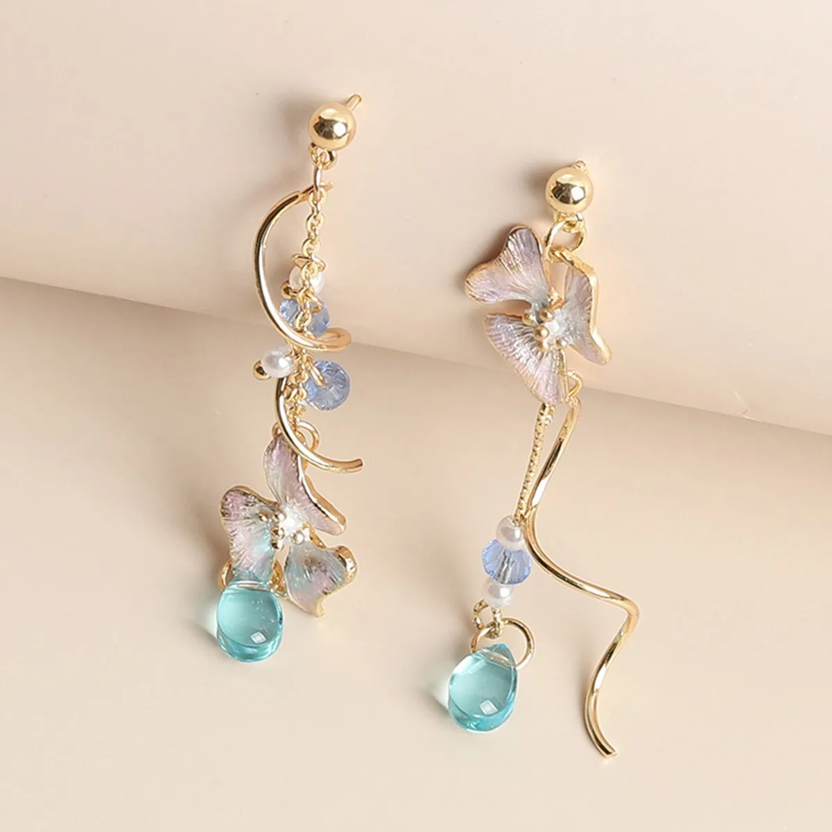 New Trendy Cute Flower Asymmetrical Spiral Dangle Earrings for Women Charm Long Tassel Blue Crystal Drop Earring Wedding Jewelry