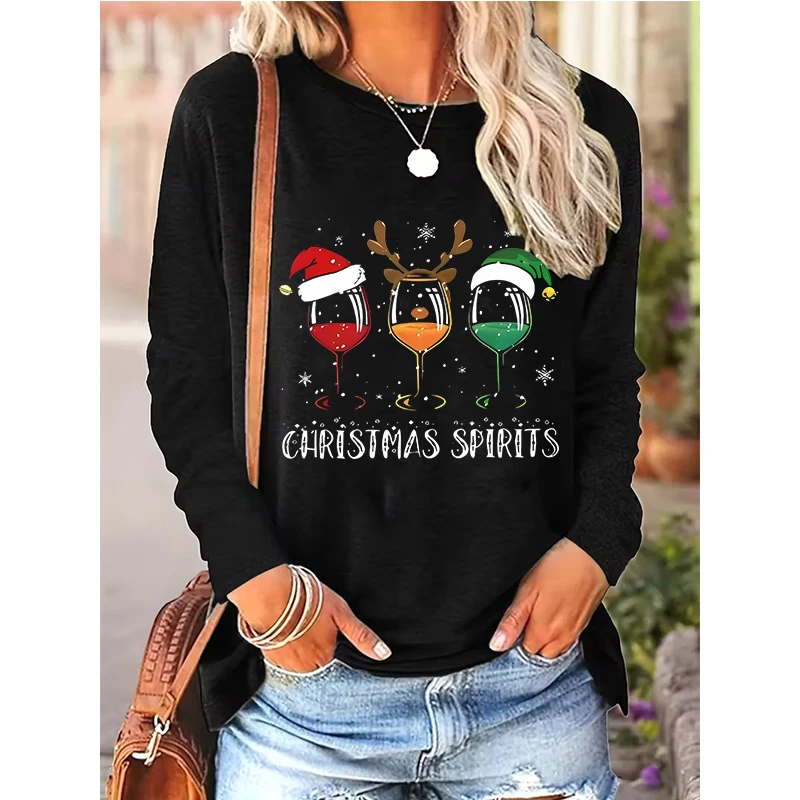 Graphic Black Long Sleeve T Shirt with Red and Green Holiday Lettering Santa Hat Print Women's Vintage Christmas T-Shirt Clothes