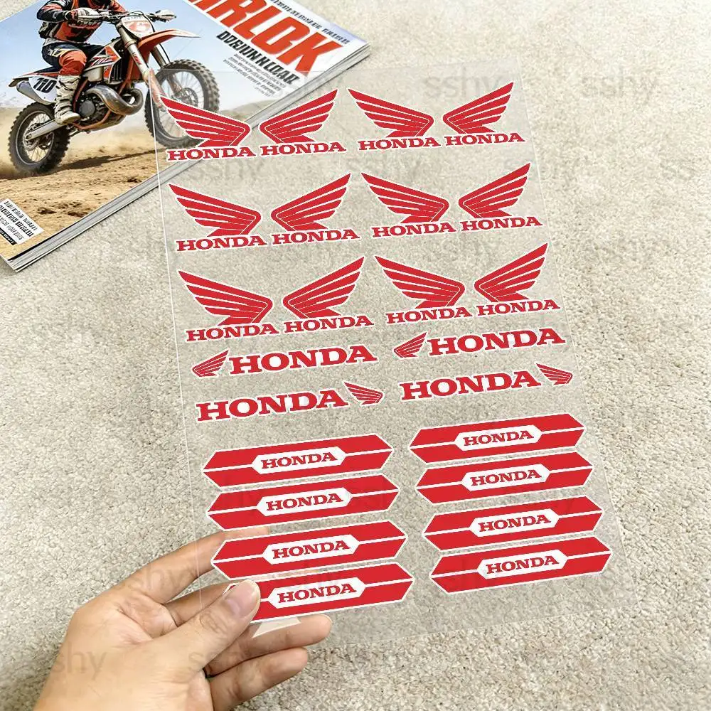 

Светоотражающие наклейки для мотоциклов Honda, 18 цветов, водонепроницаемые, для шлема, скутера, топливного бака, ящика для инструментов, гоночные.