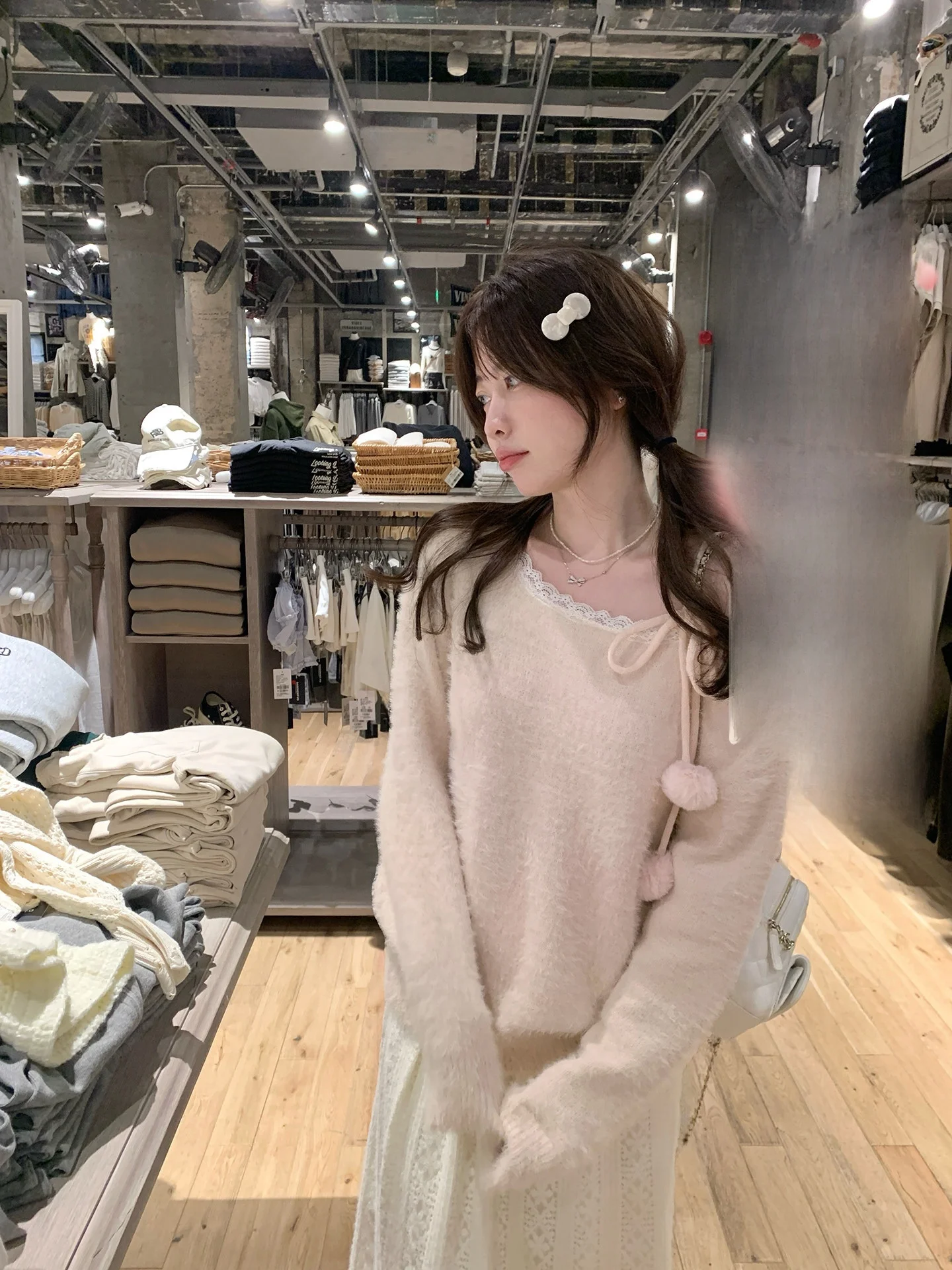 

Женский свитер PtonUmi из искусственного меха норки с кружевными вставками, с открытыми плечами, вязаный, с длинными рукавами, осенне-зимний, теплый, свободного кроя, с круглым вырезом