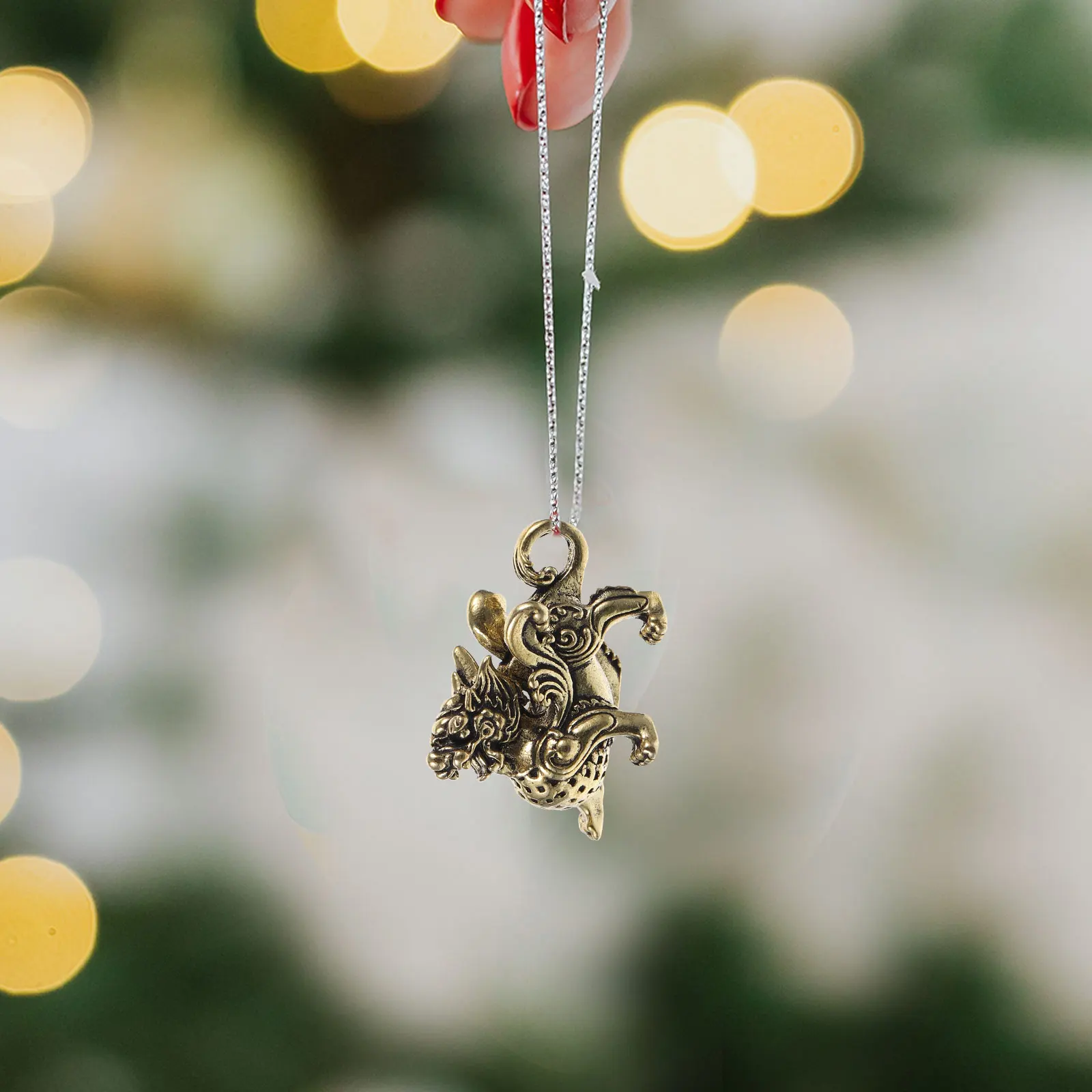 

4 Pcs Copper Pixiu Pendant Keychain Decorative Hanging nament Brass Auspicious Beast Charms Small DIY Crafts Garden Supplies