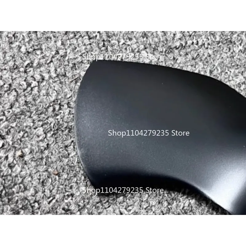 

Подходит для крышки отверстия зеркала заднего вида LC200 08-20, позиций водителя и пассажира/нижней крышки.