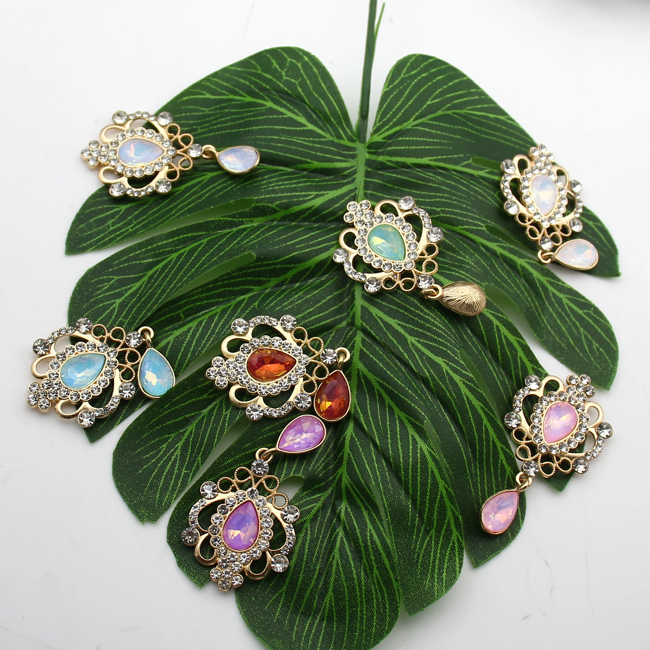 2.5x5cm Hollow Filigree Rhinestone Pendants 20Pcs Gold Zinc Alloy Teardrop AB Crystal Charms Wedding Dress Clothing Decoration A