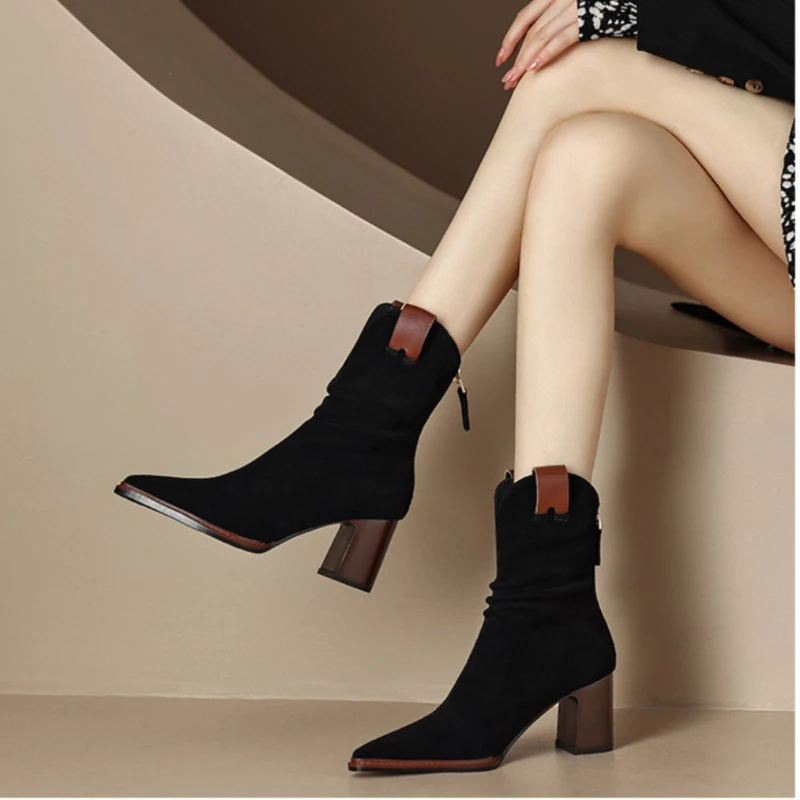 Suede Low Heel Ankle Boots Chunky Western Cowboy Boots for Ladies Wrinkles Pointed Retro Knights Short Boot Nubuck Chelsea Boots