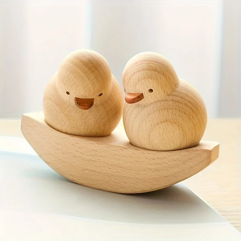 Wooden Duck Couple Figurine Set Natural Beech Wood Cute Duck Statue Decor for Home Office Desk Bedroom Living Room Gifts