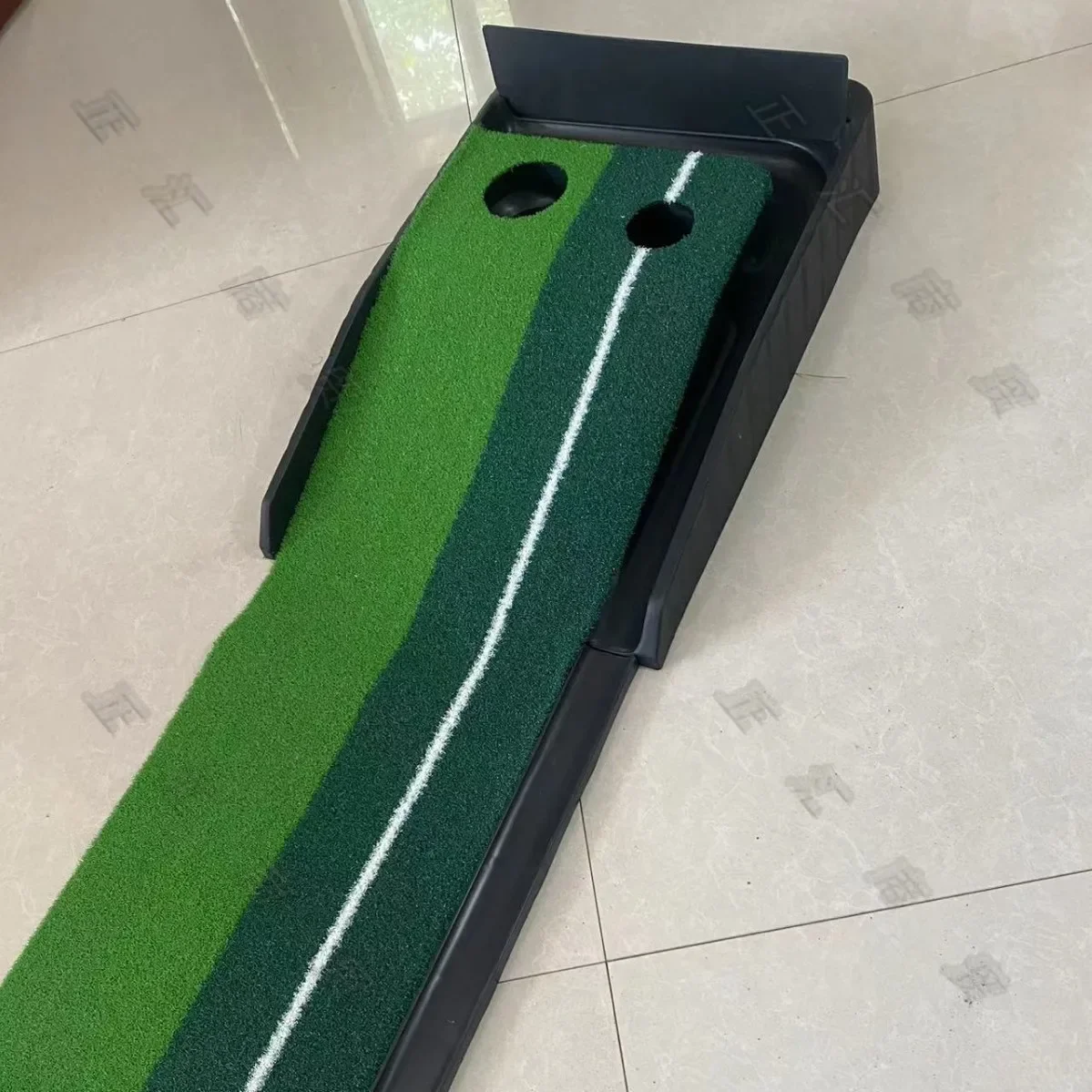 Golf Putter Practitioner Golf Indoor Automatic Return Practice Blanket, Two-color Grass Double Hole Practice Mat