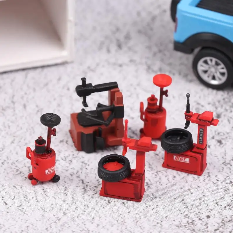 1:64 Simulatie Olie Collector Miniatuur Bandenkiezer Model Reparatie Workshop Scène Prop Model Accessoire Parkeerplaatsen Stad DIY Model