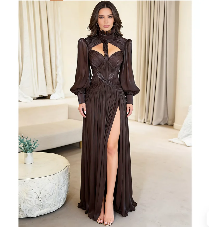 Coffee-colored evening dress with split and open back at the chest